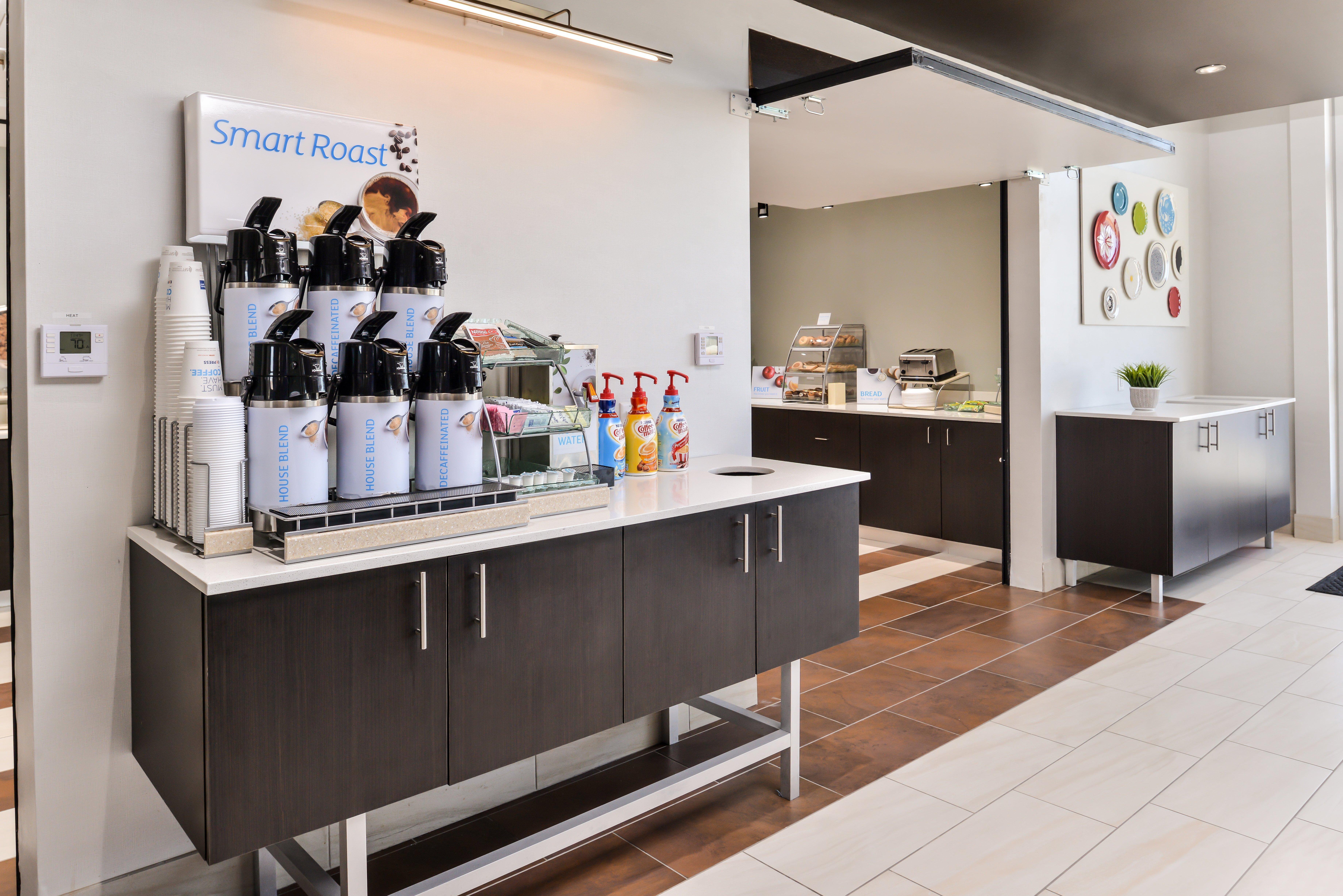 Holiday Inn Express & Suites - Kansas City - Lee'S Summit By Ihg Exteriör bild