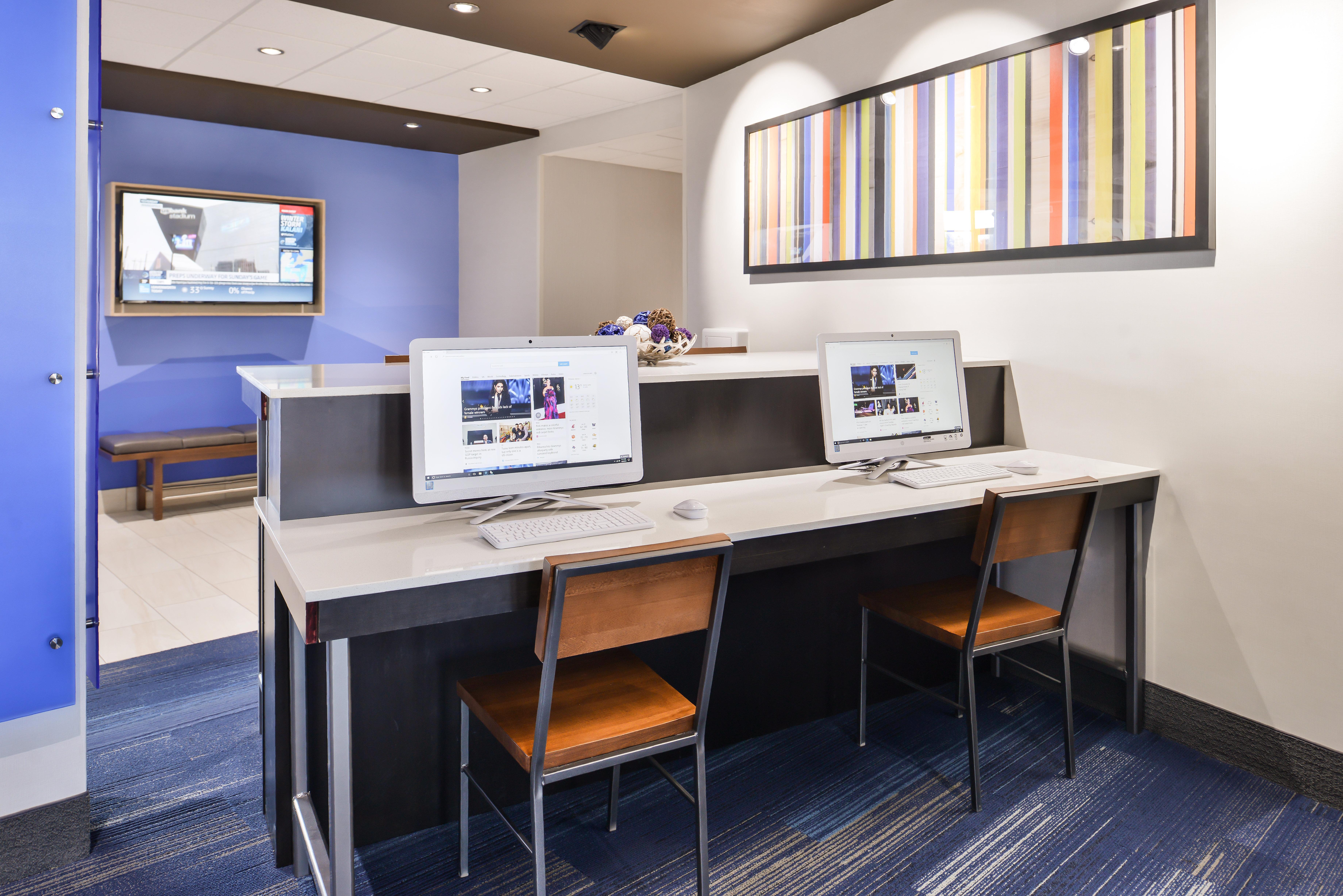 Holiday Inn Express & Suites - Kansas City - Lee'S Summit By Ihg Exteriör bild