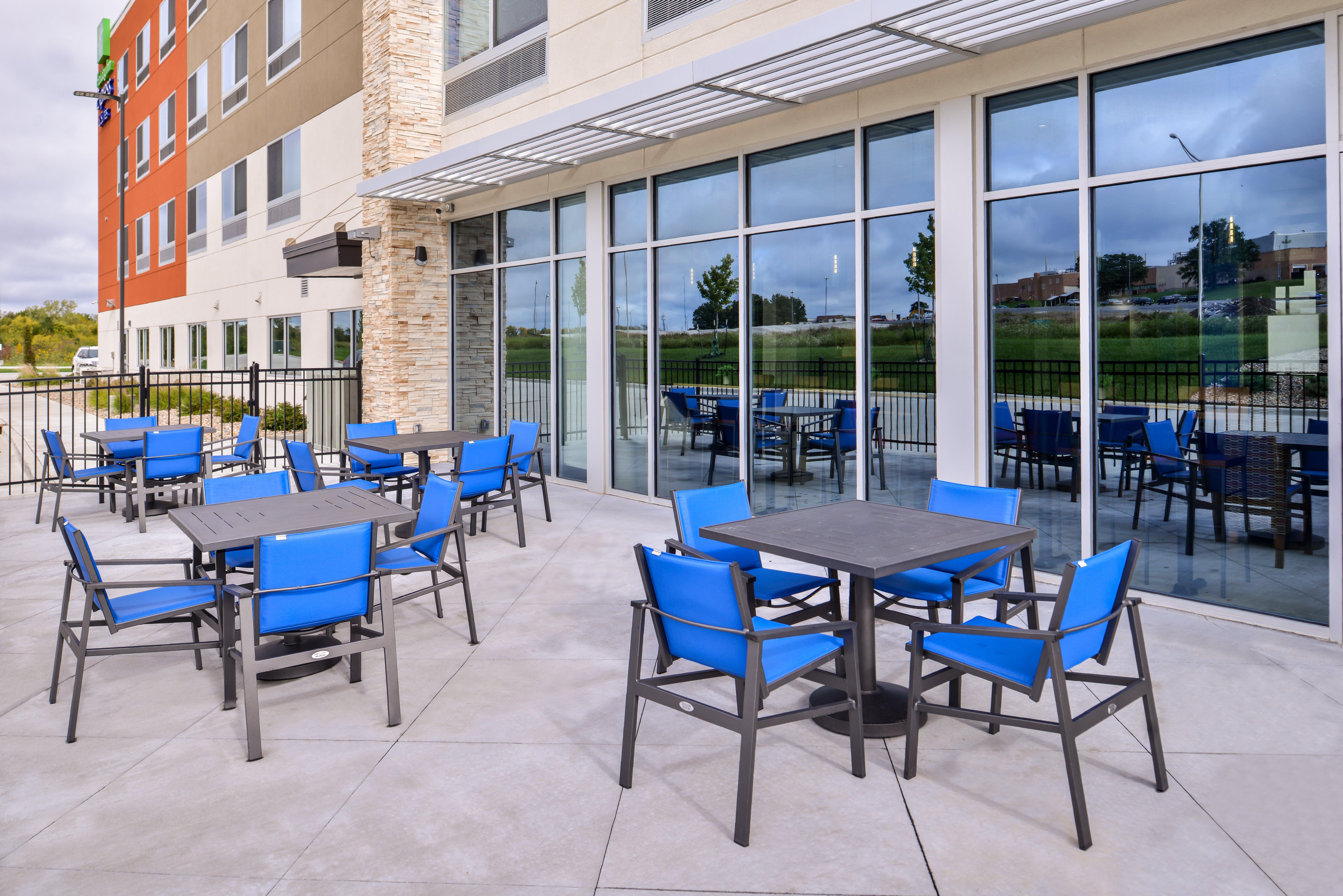 Holiday Inn Express & Suites - Kansas City - Lee'S Summit By Ihg Exteriör bild