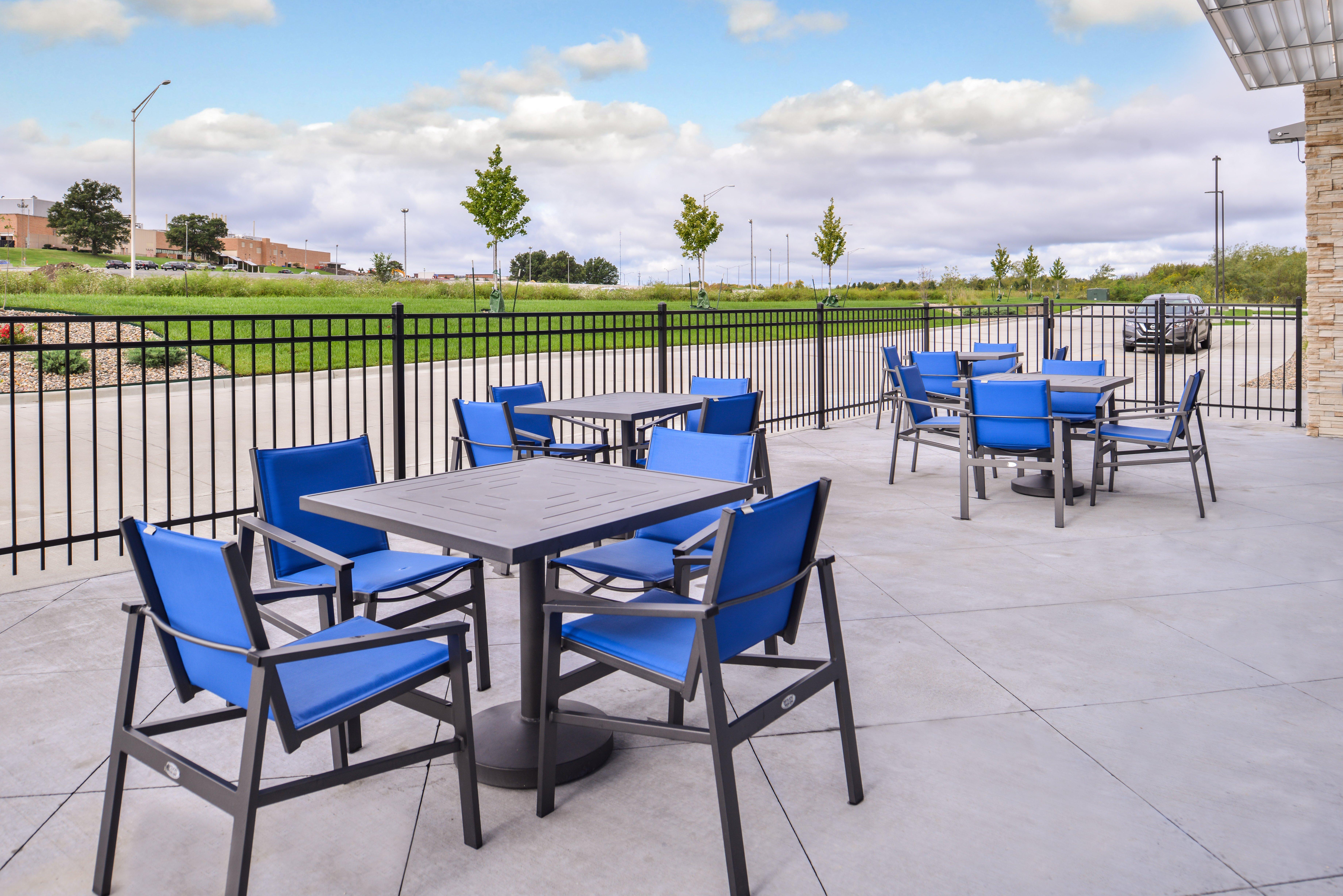 Holiday Inn Express & Suites - Kansas City - Lee'S Summit By Ihg Exteriör bild